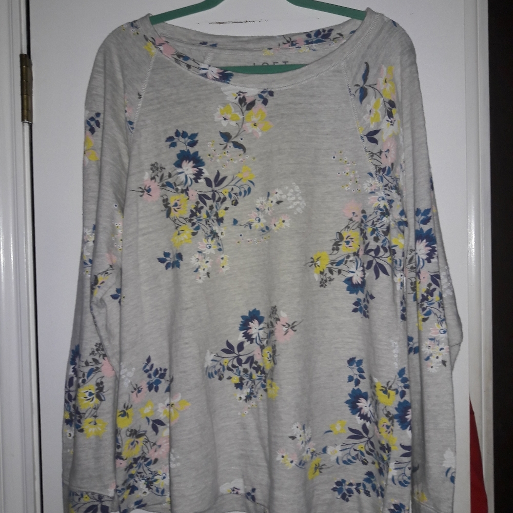 Ann Taylor Loft Gray Floral Sweatshirt L